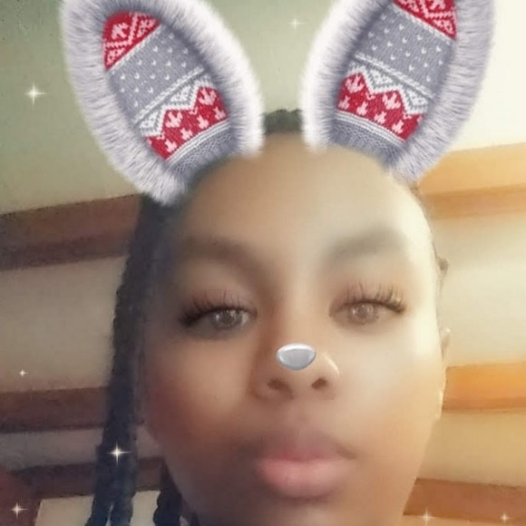 Meet your Posher, Tiarra - Picture 1 of 1